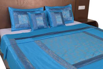Polysilk Hand Gold Print Bed Cover Set 4