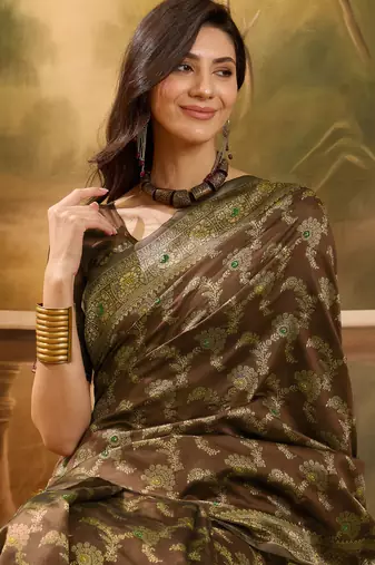 brown banarasi jacquard saree with intricate zari weaving & tassel pallu     unstitched blouse