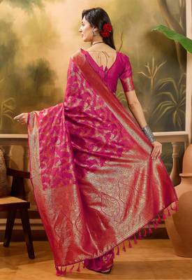 pink banarasi jacquard saree with golden zari weaving & tassel pallu     unstitched blouse 4