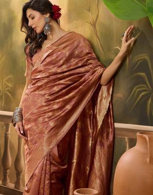 copper rose banarasi jacquard saree with intricate zari weaving & tassel pallu     unstitched blouse 1