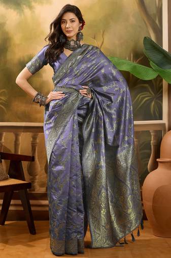 lavender banarasi jacquard saree with elegant zari weaving & tassel pallu     unstitched blouse