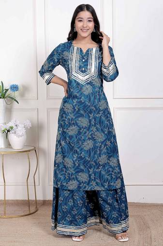 Miravan women's cotton floral printed v-neck  kurta with flared palazzo