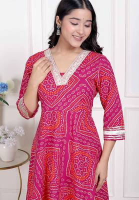   women's pink cotton bandhani ethnic anarkali kurta 4