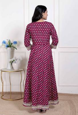   women maroon floral print soft cotton embroidered anarkali kurta 2