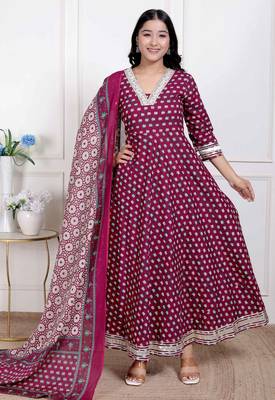   women's maroon embroidered anarkali kurta and dupatta 1