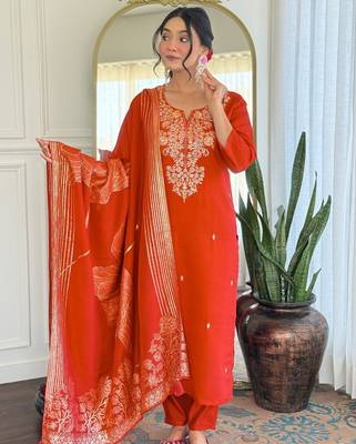 Women  Roman Silk Straight Kurta Pant and Dupatta Set 1