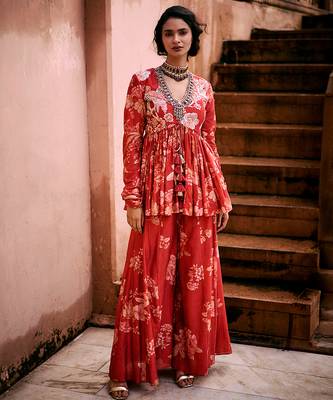 Red printed silk kurta set 1
