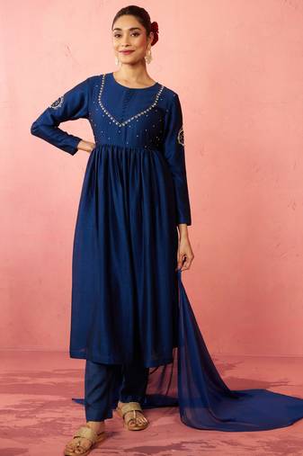 Vastramay womens blue silk anarkali kurta set - zardozi embroidered wedding wear