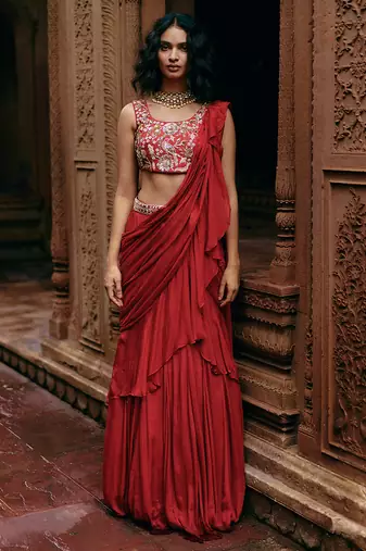 Red plain chiffon saree with belt