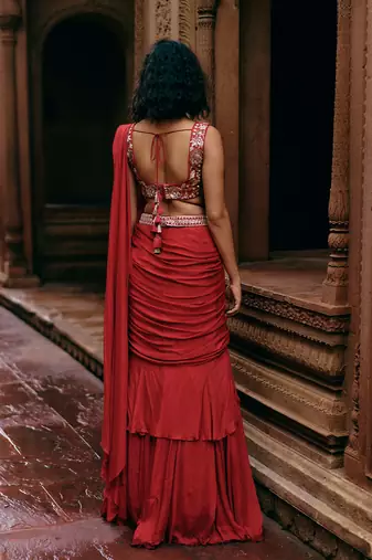 Red plain chiffon saree with belt