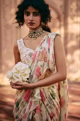 Multicolor floral printed chiffon saree with belt