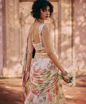 Multicolor floral printed chiffon saree with belt 4