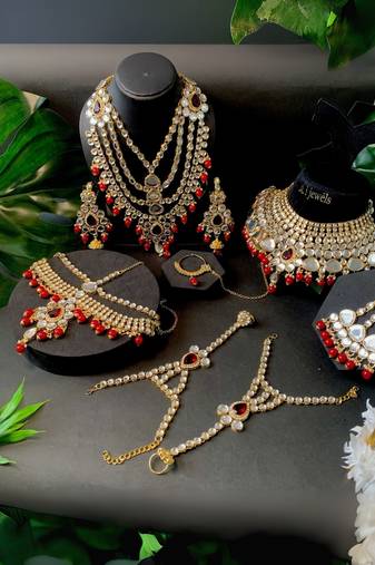 Wedding collection traditional ethnic gold plated pearl & kundan bridal jewellery set for women