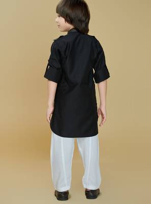 Black cotton blend solid kurta and pant set 2