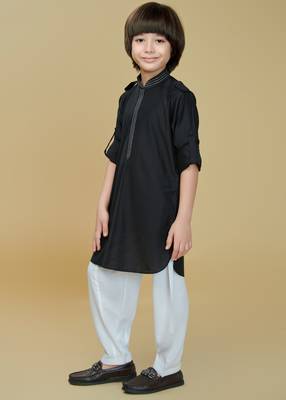 Black cotton blend solid kurta and pant set 3