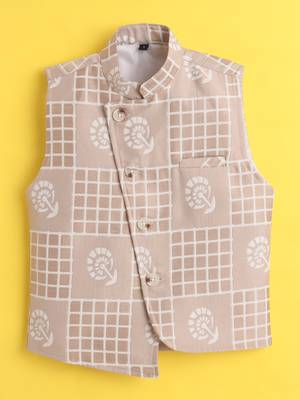 Beige jaquard sleeveless checks waistcoat 3