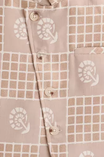 Beige jaquard sleeveless checks waistcoat