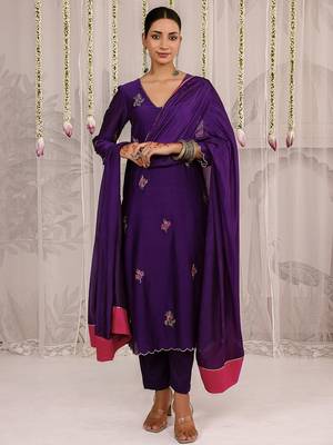 Purple embroidered chanderi Kurta Set 1