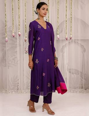 Purple embroidered chanderi Kurta Set 5