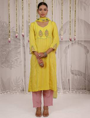 Yellow embroidered viscose Kurta Set 2