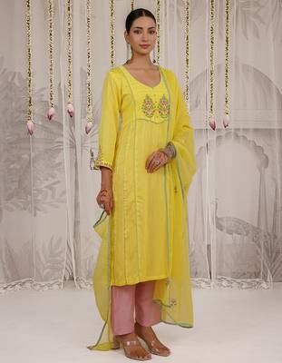 Yellow embroidered viscose Kurta Set 3