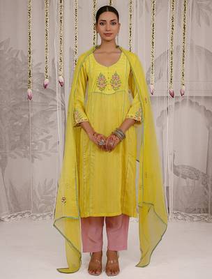 Yellow embroidered viscose Kurta Set 5