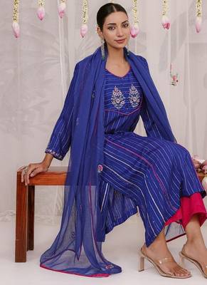 Blue embroidered viscose Kurta Set 4