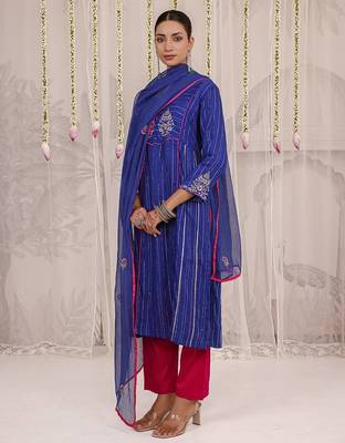Blue embroidered viscose Kurta Set 5