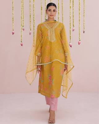Yellow embroidered tissue Kurta Set 3