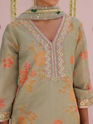 Green embroidered tissue Kurta Set 3