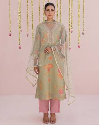 Green embroidered tissue Kurta Set 5