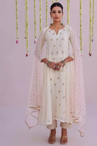 White embroidered chanderi Kurta Set