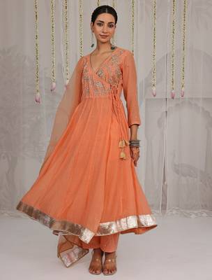 Peach embroidered chanderi Kurta Set 1