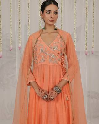 Peach embroidered chanderi Kurta Set 4