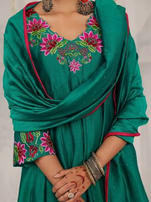 Green plain chanderi Kurta Set 2