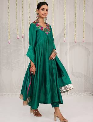 Green plain chanderi Kurta Set 3