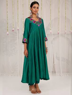 Green plain chanderi Kurta Set 5