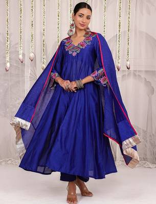 Blue embroidered chanderi Kurta Set 1