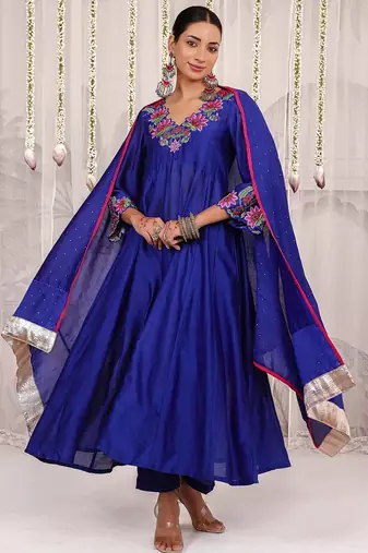 Blue embroidered chanderi Kurta Set