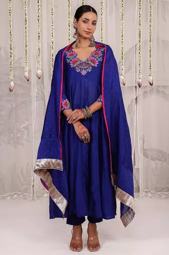 Blue embroidered chanderi Kurta Set