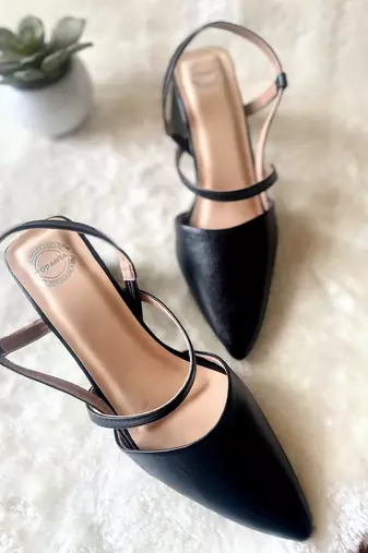 Black solid leather heels