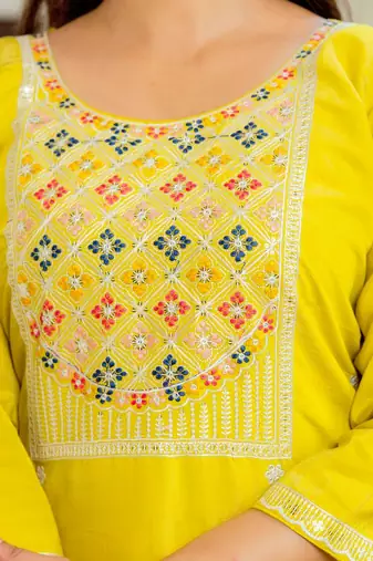 Women Beautiful Embroidery Viscose Shimar with Straight Kurta Pant and Dupatta Set
