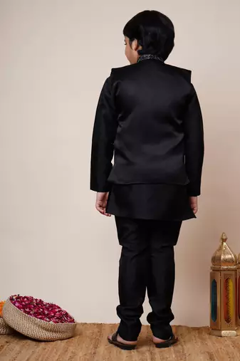 Boys black cotton silk geometric zari embroidered kurta pyjama set with shrug