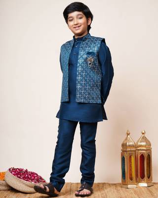 Boys royal blue cotton silk geometric zari embroidered kurta pyjama set with shrug 4