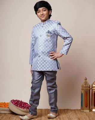 Boys grey jacquard scallop motifs sherwani set 4