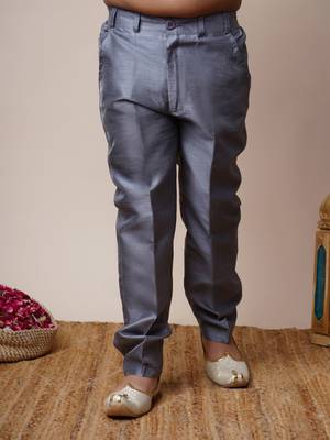 Boys grey jacquard scallop motifs sherwani set 5
