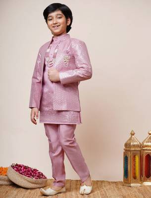 Boys onion pink cotton silk sequins embellished kurta pyjama set with shrug & necklace 4