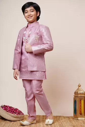 Boys onion pink cotton silk sequins embellished kurta pyjama set with shrug & necklace