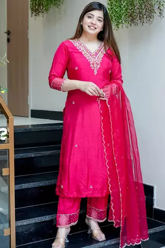 Rani pink viscose chanderi heavy thread embroidered work kurta pant set