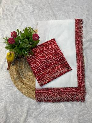 White Color Bandhani Border With Beads & Stones Handwork With Cutwork Border Tissue Gold Crush Saree 3